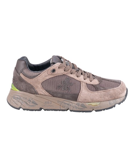 Shop PREMIATA  Scarpa: Premiata sneakers "Mase 6875".
Logo all'esterno.
Scritta PREMIATA all'interno.
Nome modello sull'etichetta.
Composizione: Suola: 30% gomma 65% eva 5% tpu tomaia: 30% pelle di vitello 55% pa 15% pu fodera: 86% pelle di capra 14% pu.
Made in Vietnam.. MASE 6875-U